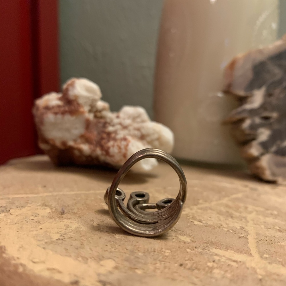 Turquoise ring fun shape! - Picture 3 of 3